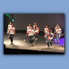 fdn13-0203.jpg